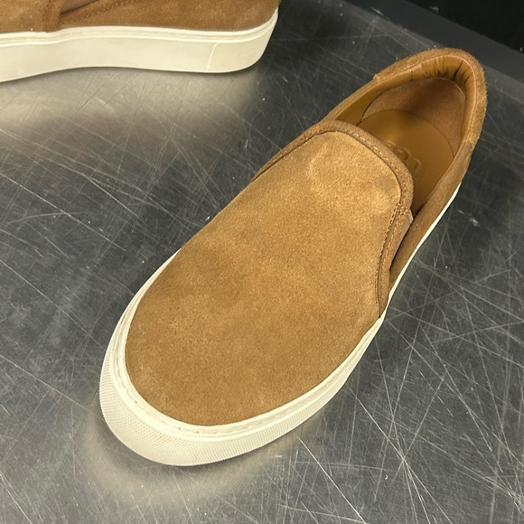 Ugg Slip On Sneakers Size 8 Women - Picture 2 of 11